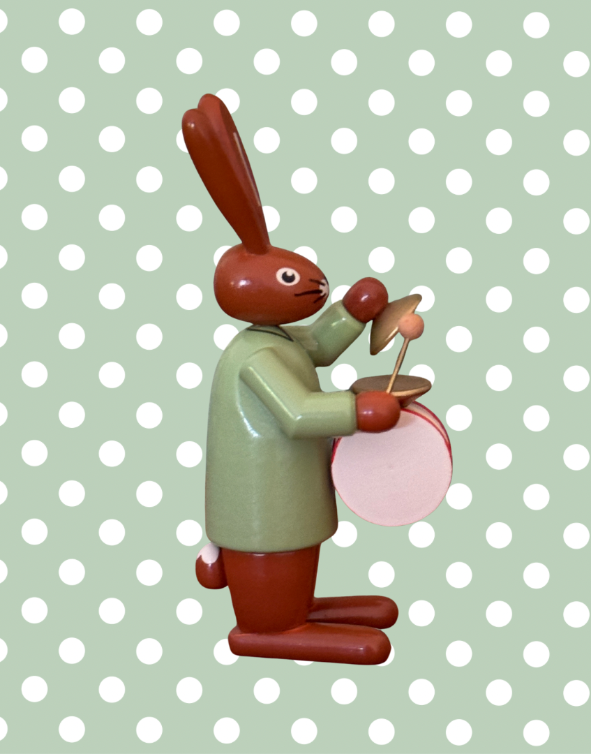 Rudolphs Schatzkiste Style Easter Bunny Musician | Wood Composite Vintage Figurine with Drum