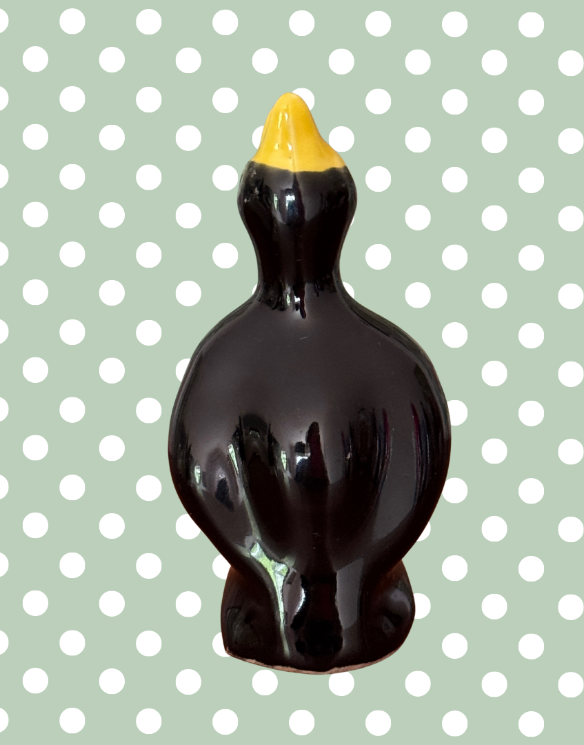 Classic & Charming Black & Yellow Vintage Pie Bird | Sing a Song of Sixpence Style With Characterful Eyes