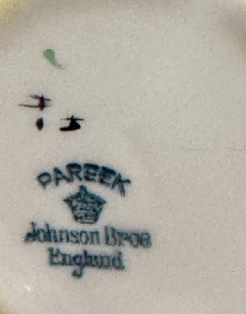 Johnson Bros Pareek ‘Lombardy’ Floral Yellow Jug | Vintage English Pretty Milk Creamer 1930s-1940s