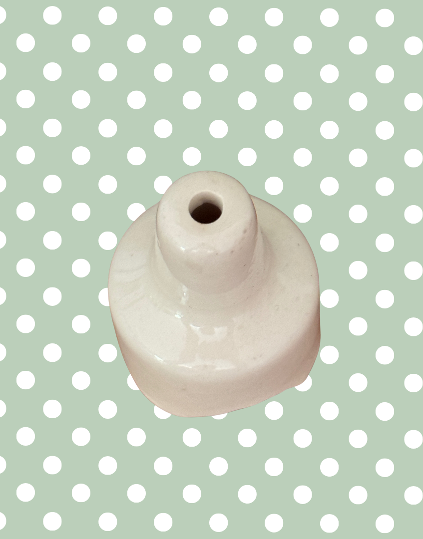 Classic & Charming Black & Yellow Vintage Pie Bird | Sing a Song of Sixpence Style With Characterful Eyes