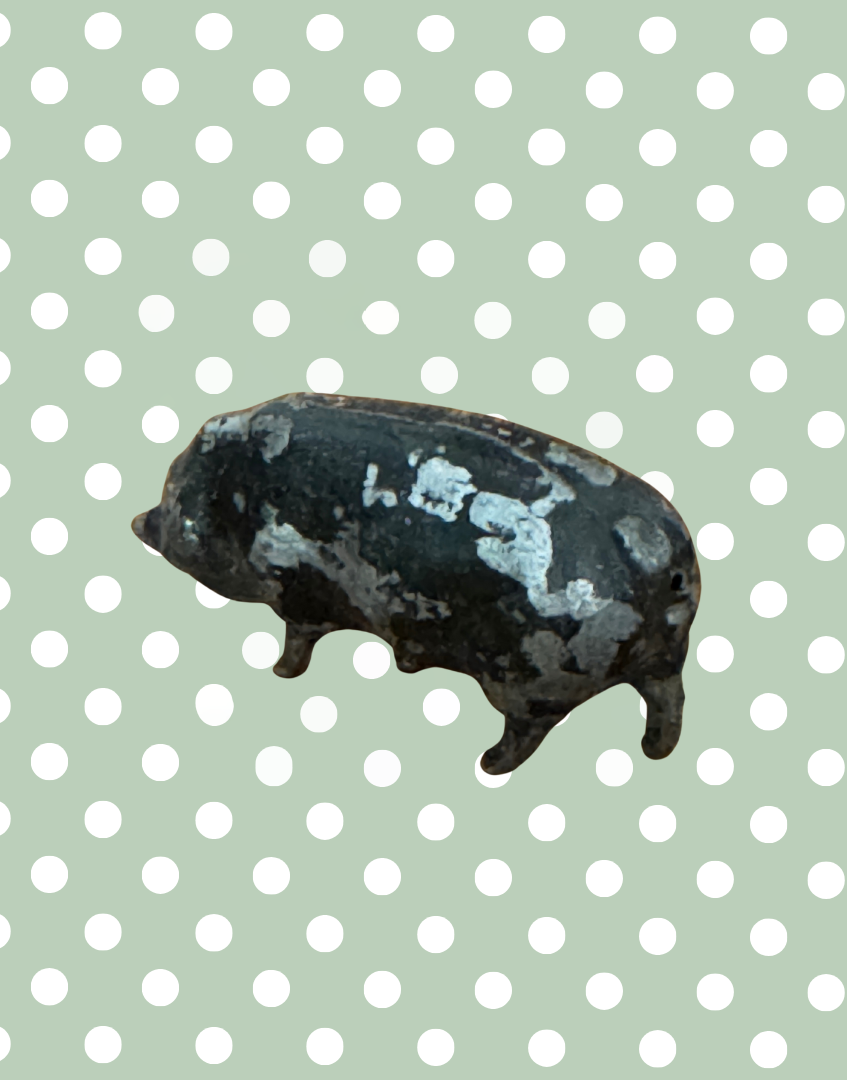 Charming Medium Black Pig With Aged Patina | Britains Ltd Farm & Countryside Lead Toy Collectable 1920s