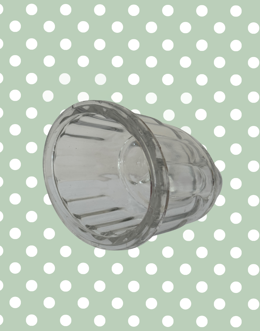 Charming Medium Vintage Clear Glass Jelly Mould | Classic Festive Pudding & Blancmange Mould