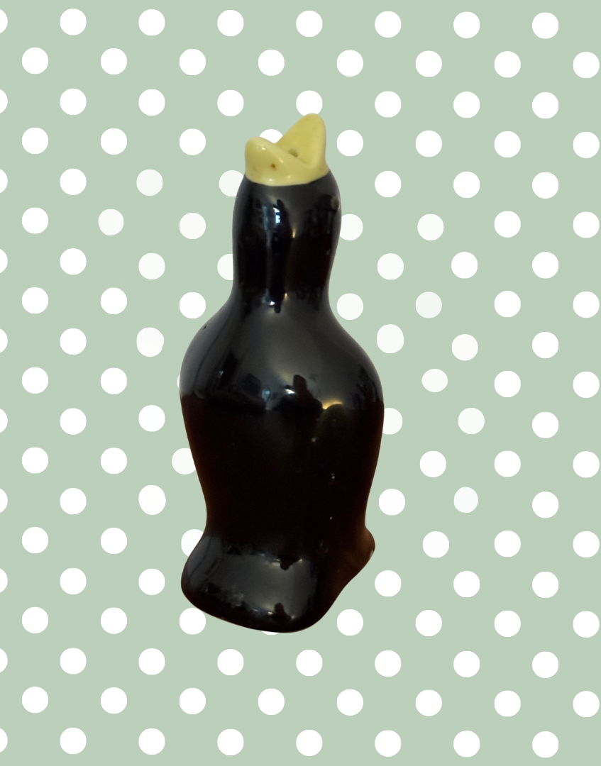 Vintage Black Pie Bird with Yellow Beak | Traditional British Kitchen Collectable