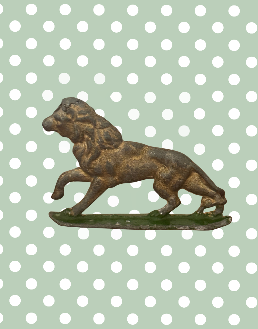 britains collectable lead lion small lead toy figurine