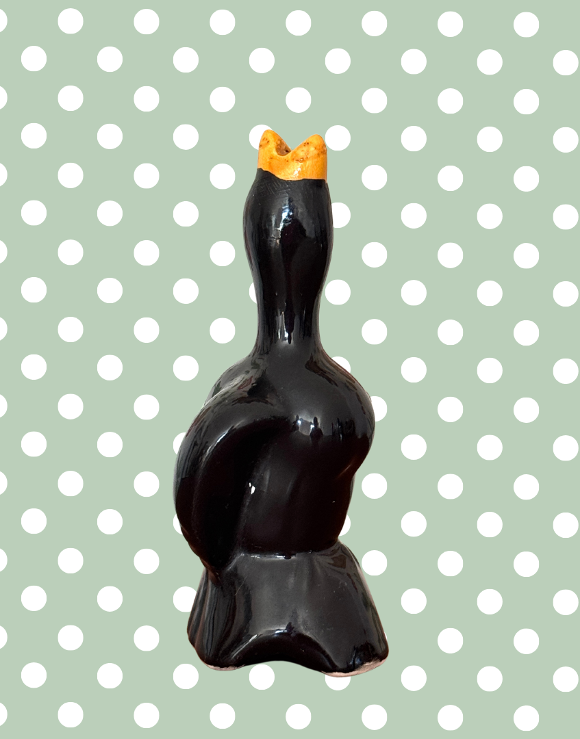 Vintage Black Bird Pie Vent with Yellow Beak | Elegant Ceramic Baking Collectable