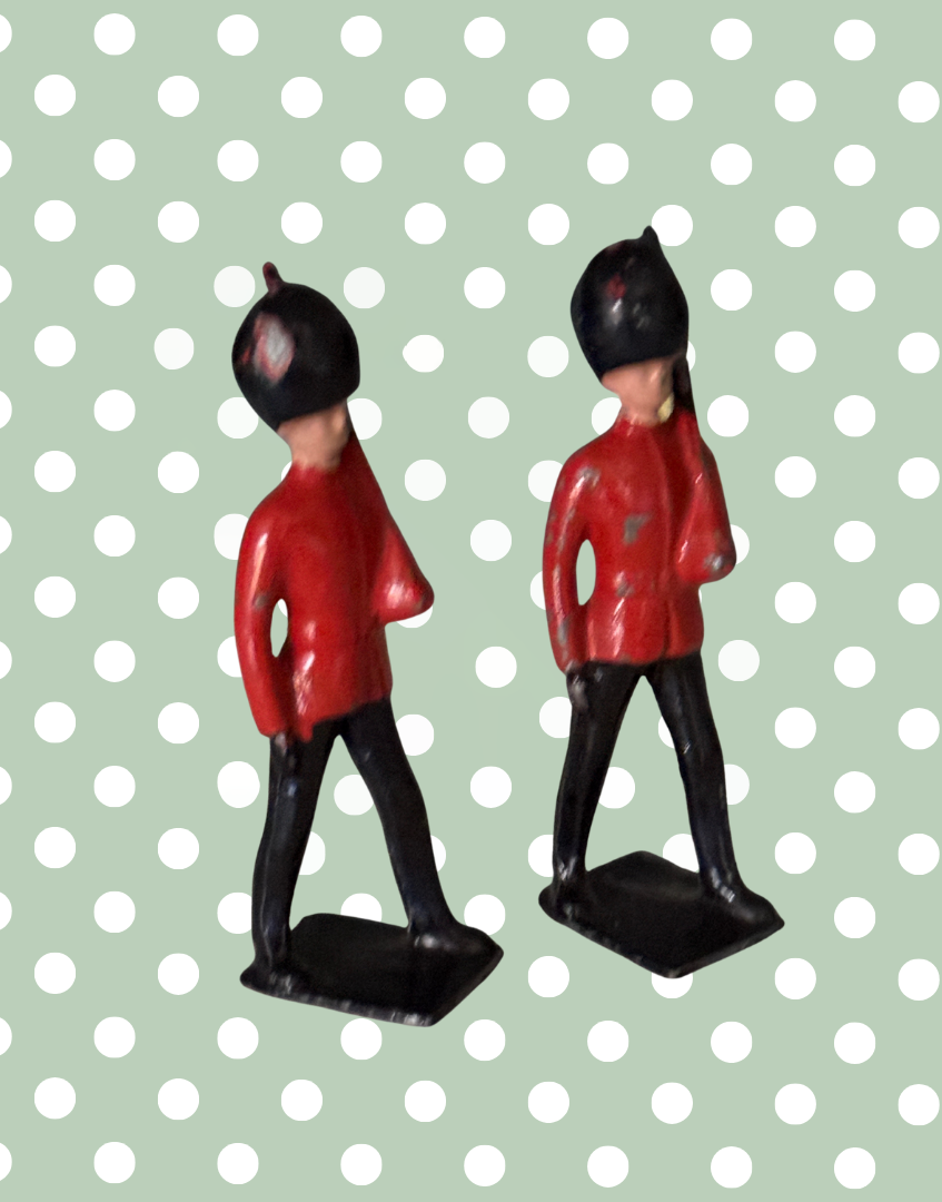 Britains Ltd Grenadier Guards (Pair) | Vintage 1970s Traditional Lead Soldiers Christmas Collectable