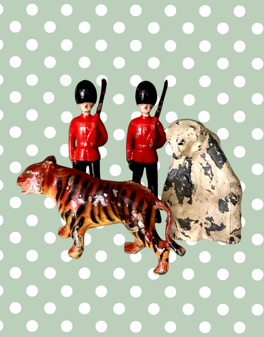 Britains Ltd Zoo Polar Bear | 1940s Hand-Painted Lead Animal Figurine Christmas Collectable