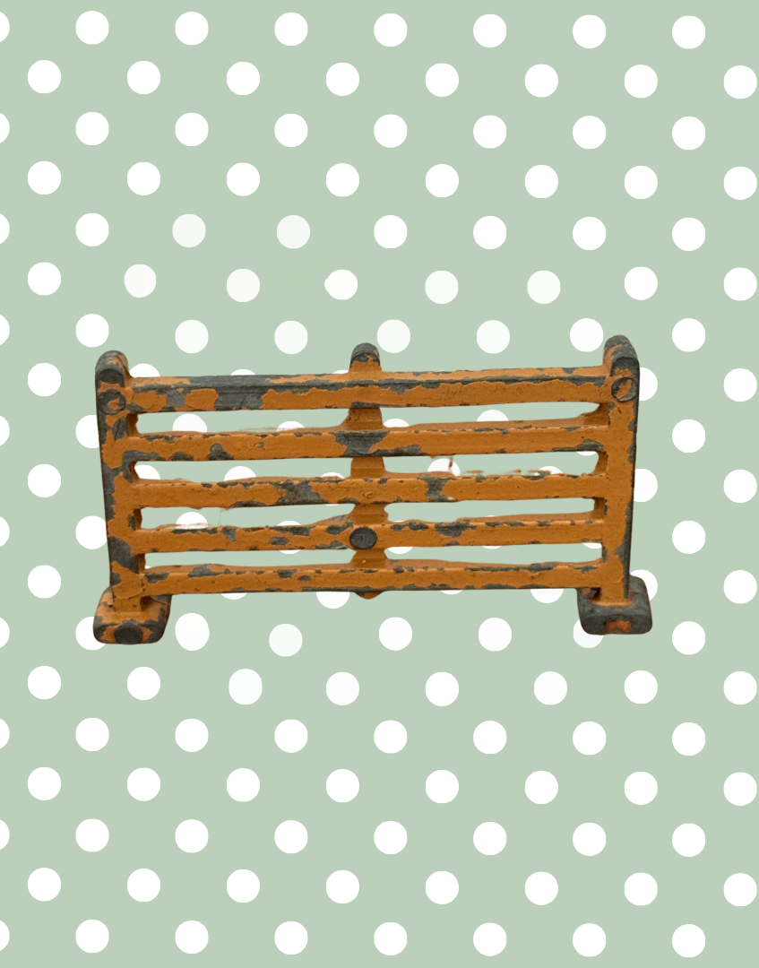 front view of britains farm vintage lead painted gate collectable