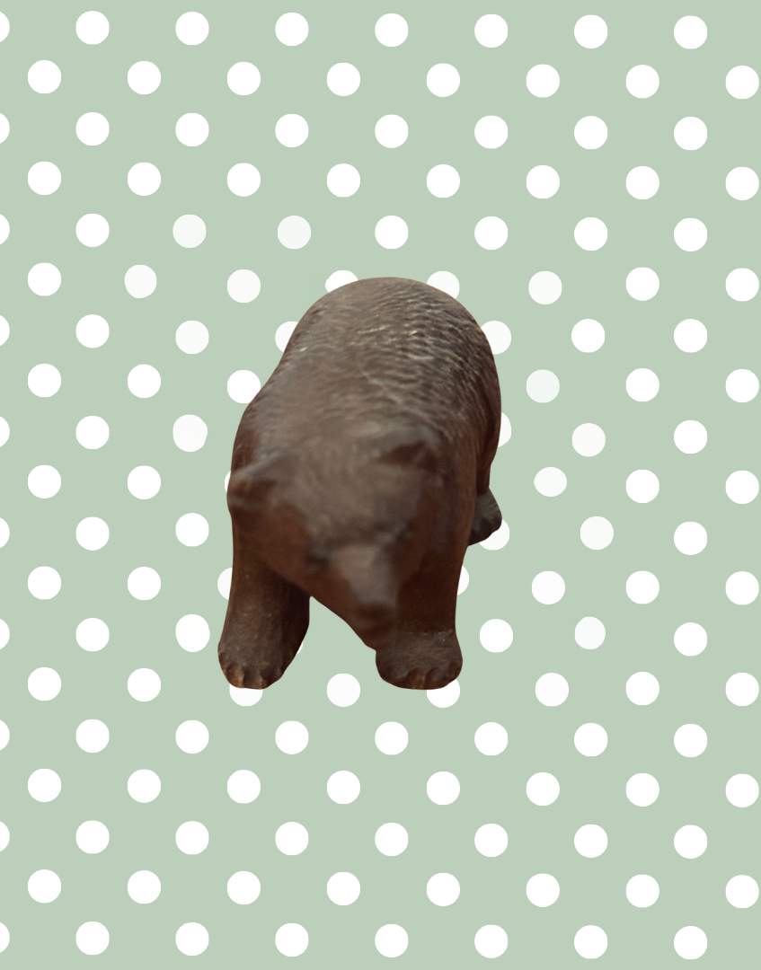 1930s Black Forest carved wooden standing bear front view