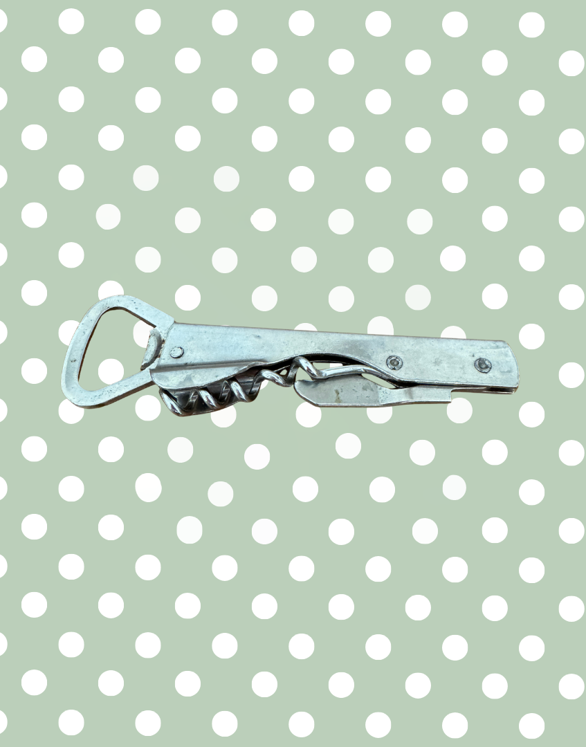 Skyline made in England opener close up