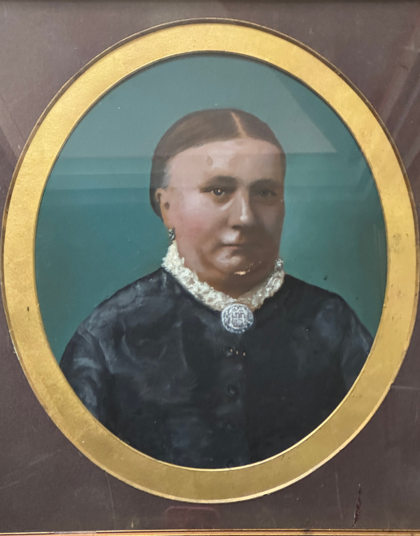 Antique Oval Portrait Painting in Gold Gilt Frame | Charactedful Female Study with Striking Blue Background