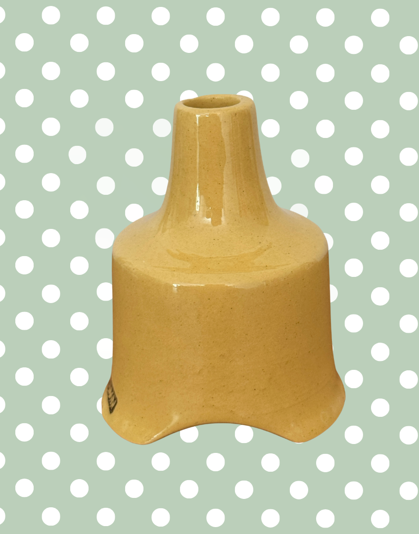Side profile of vintage Nutbrown mustard yellow pie vent.