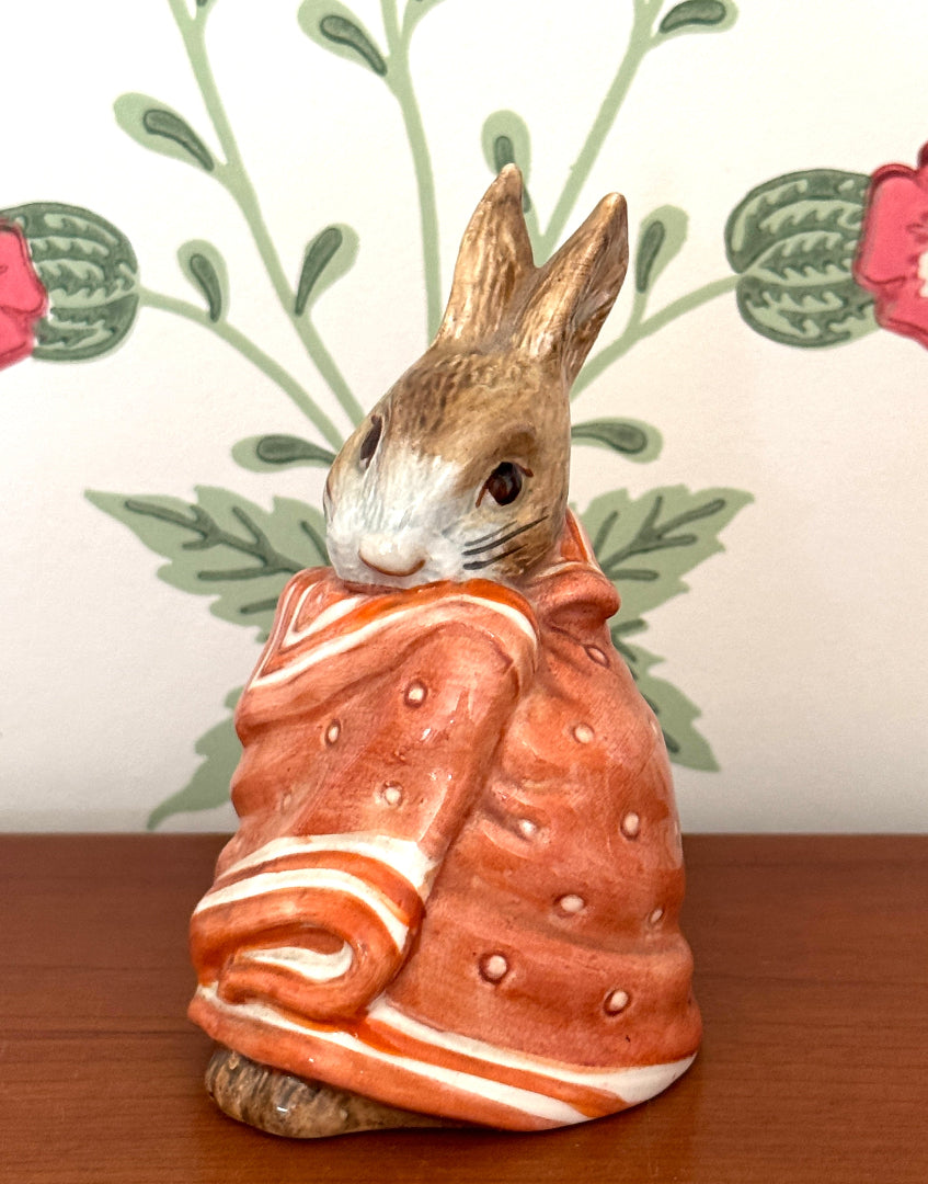 Beatrix Potter ‘Poorly Peter Rabbit’ Beswick Figurine | Frederick Warne & Co. 1976 Collectable