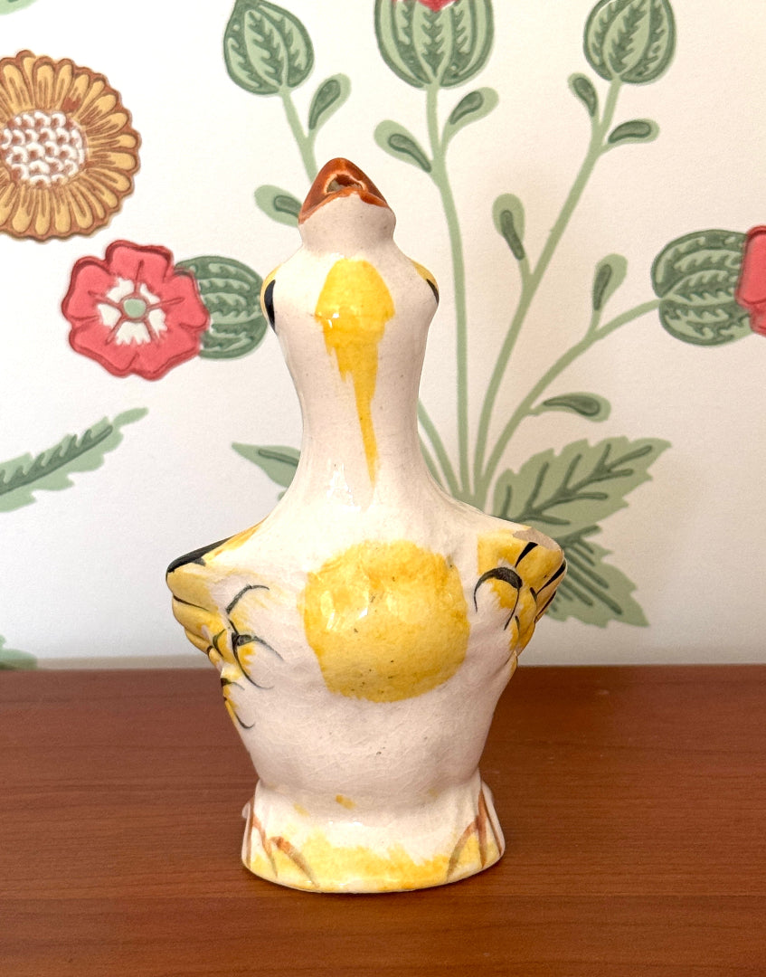 Highly Collectable Quirky Vintage Yellow Bird Pie Funnel | ‘Kissy Lips’ Ceramic Baking Vent