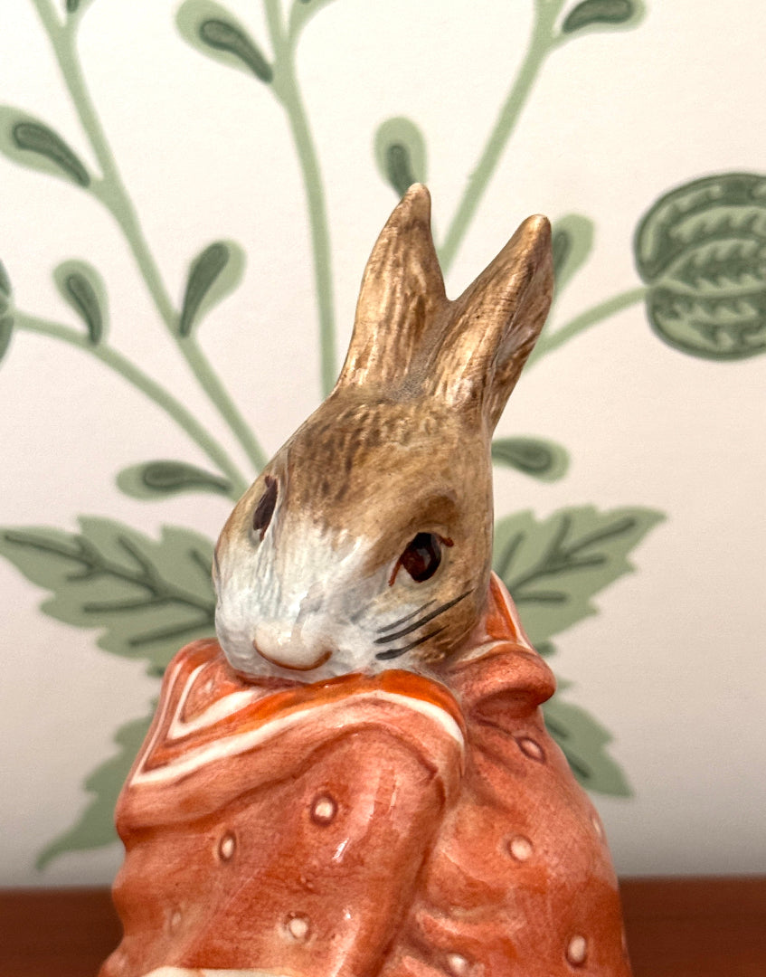 Beatrix Potter ‘Poorly Peter Rabbit’ Beswick Figurine | Frederick Warne & Co. 1976 Collectable