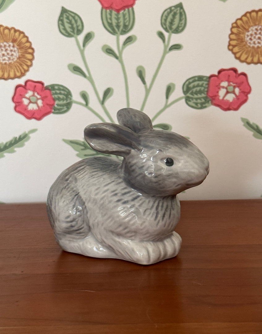 Adorable Vintage Rabbit Salt & Pepper Shakers – Unusual Woodland Themed Kitchen Decor