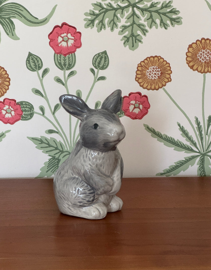 Adorable Vintage Rabbit Salt & Pepper Shakers – Unusual Woodland Themed Kitchen Decor