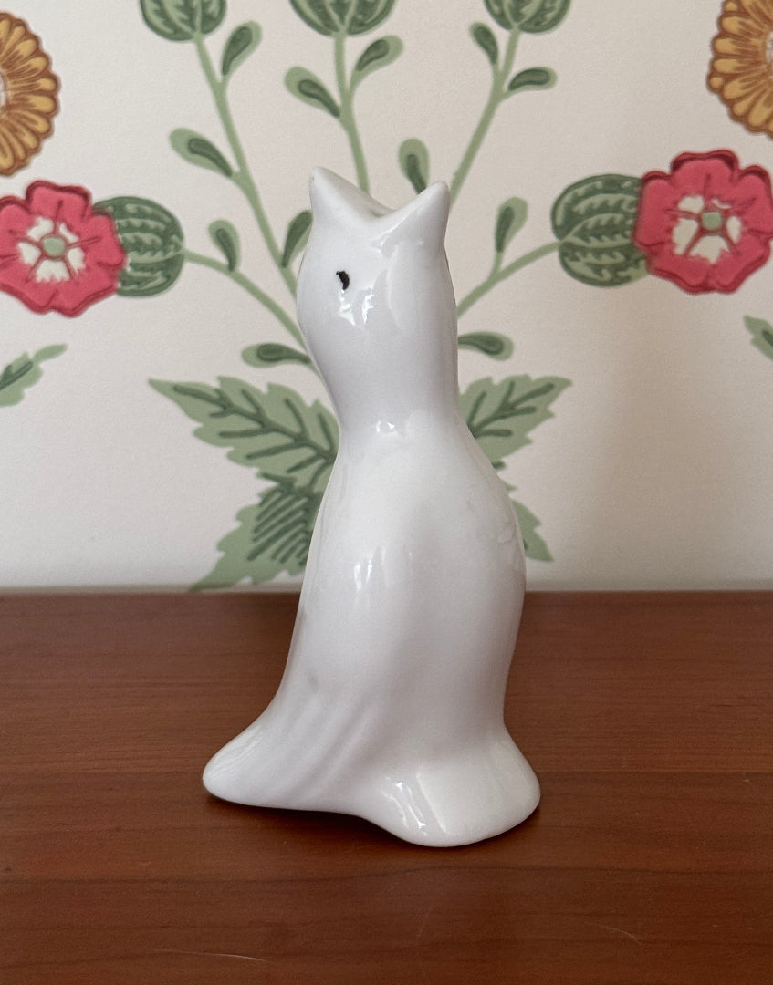 Vintage White Ceramic Pie Bird – Classic & Elegant Kitchen Pie Vent