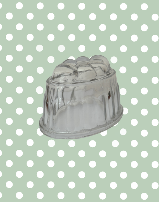 Charming Medium Vintage Clear Glass Jelly Mould Kitchenalia