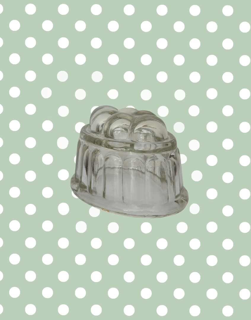 Delightful Small Vintage Clear Glass Jelly Mould 
