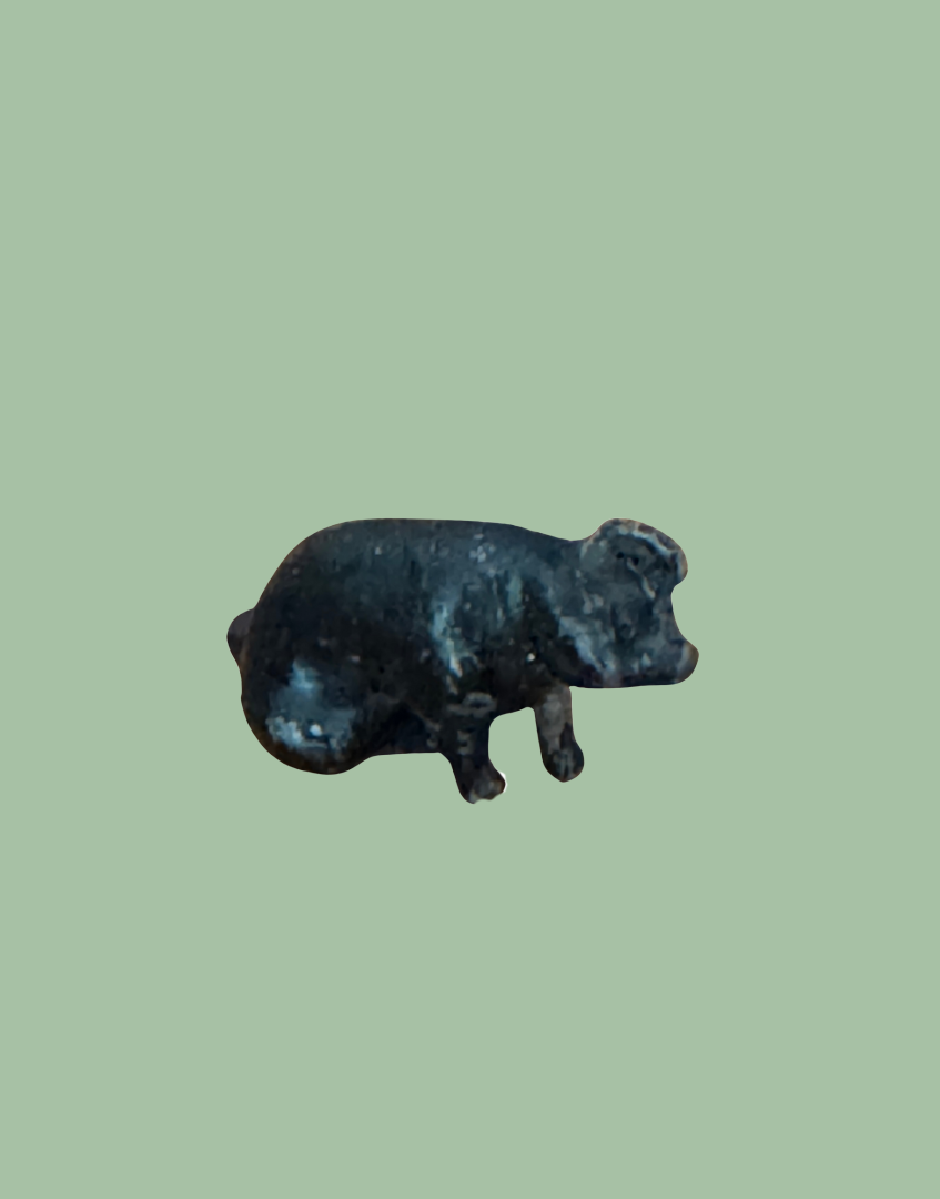 Black Miniature Sitting Piglet Britains Lead Figurine