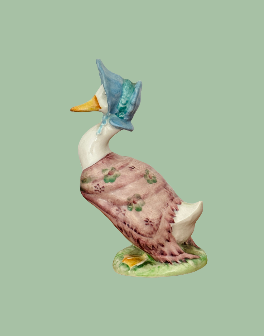 Vintage Beswick Beatrix Potter Jemima Puddle Duck viewed from the right side