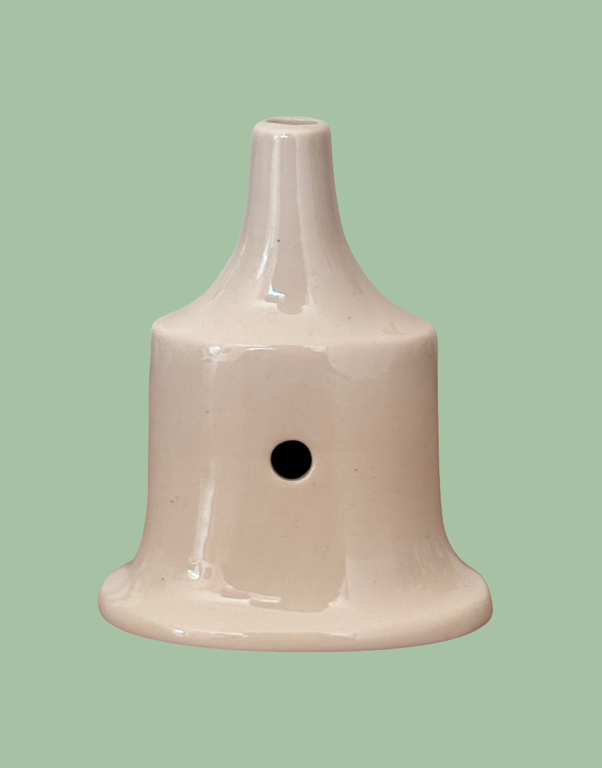 Back view of Mason Cash white ceramic traditional vitage bakeware