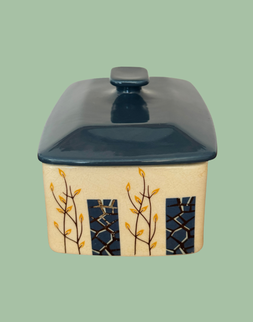 Side view Beswick butter dish floral detail