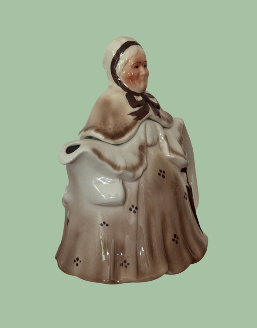 Brown Tony Wood novelty teapot with Little Old Lady design and umbrella handle 