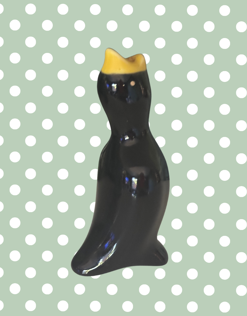 Tala Blackbird Pie Bird in Original Vintage Tin | Classic British Baking Charm with Kitsch Appeal