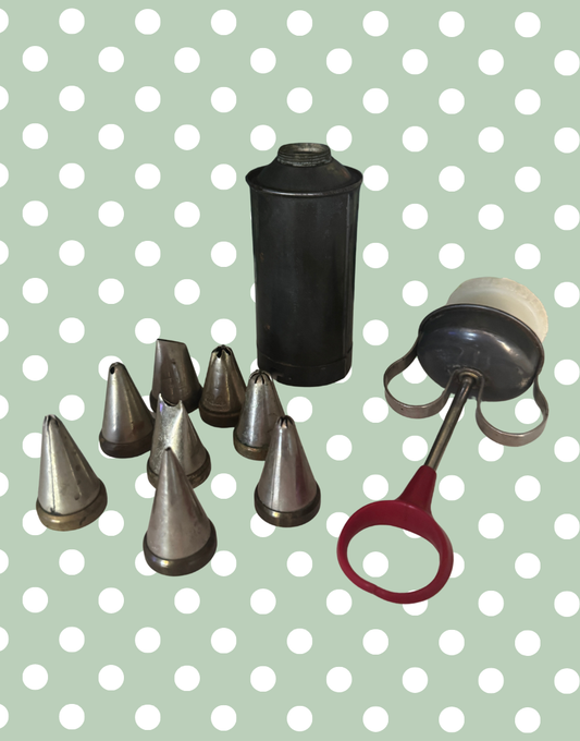 Classic Tala Icing Nozzle Set | Set of 7 | Vintage Cake Decorating Props or Collectable