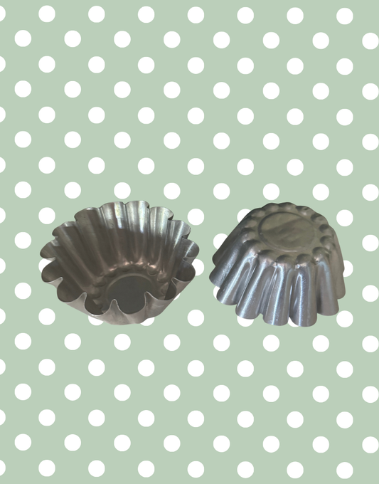 Vintage Classic Fluted Aluminium Patisserie Tart Molds | Set of 4 | 1950s Mid-Century Baking Props or Functional Collectible