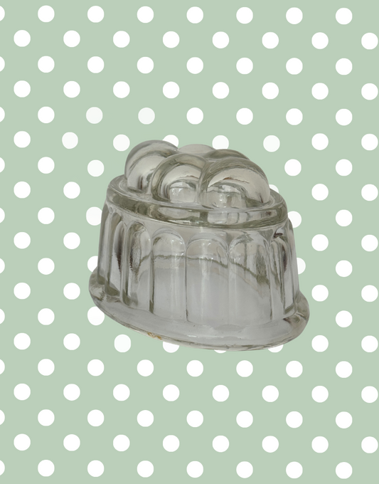 Delightful Small Vintage Clear Glass Jelly Mould | Traditional Collectable Pudding Mould