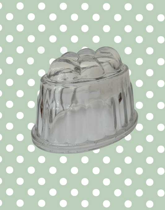 Charming Medium Vintage Clear Glass Jelly Mould | Classic Festive Pudding & Blancmange Mould