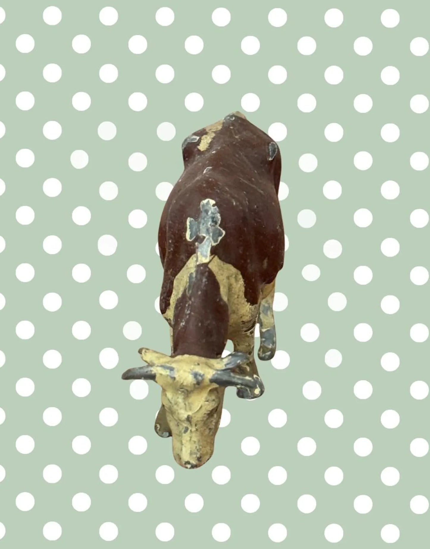 front view of grazing brown and cream britains vintage lead toy