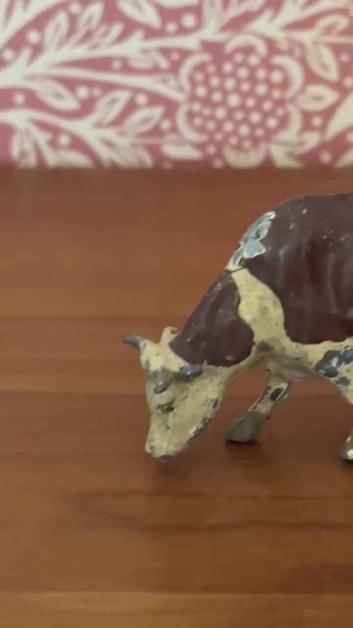 britains hand painted brown and beige lead cow farm toy collectable