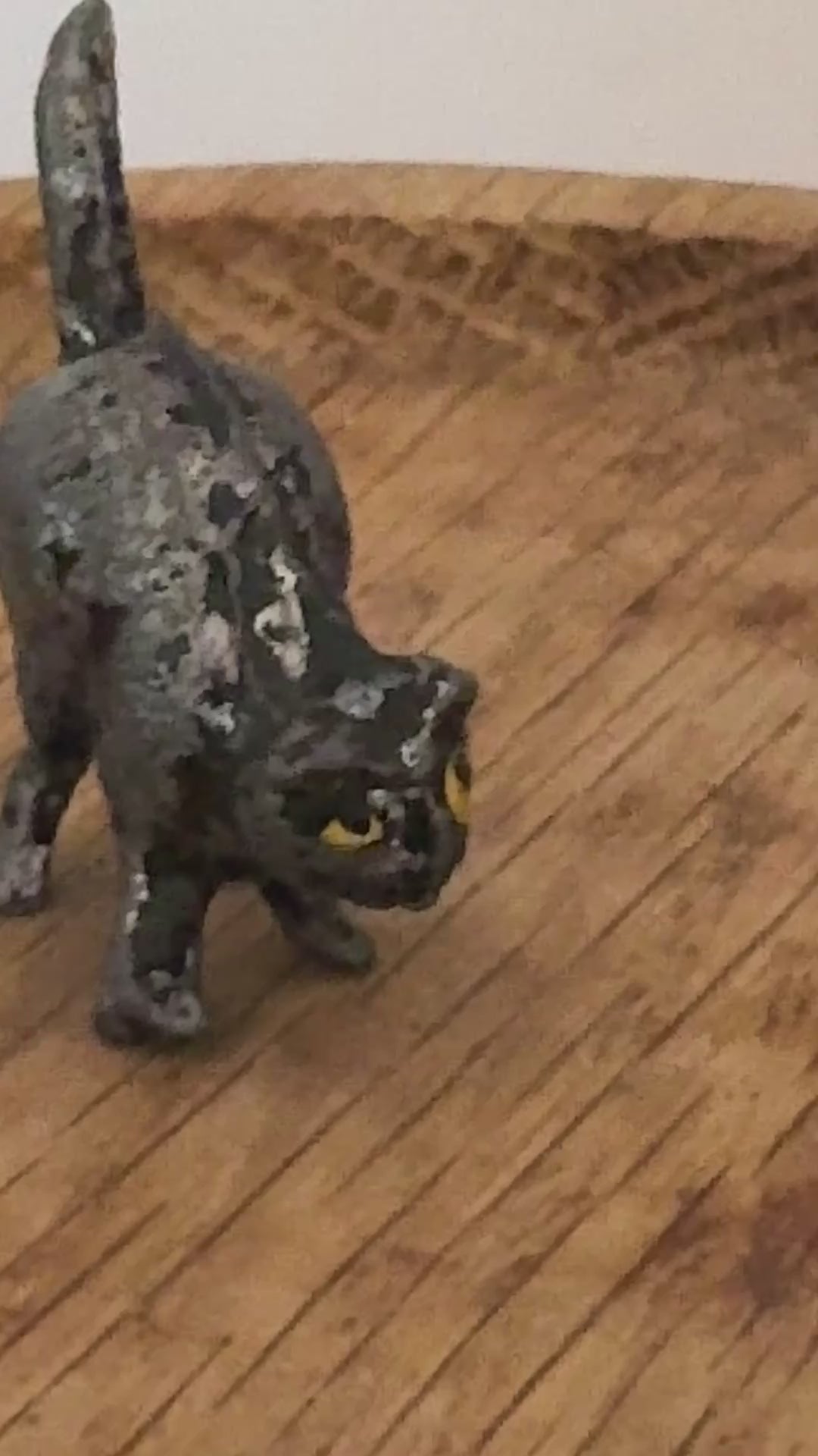 Striking Black Halloween Cat Collectable | Vintage Lead Figurine with Yellow Eyes