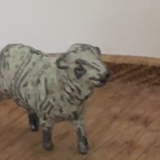 Small Standing Light Beige / White Sheep | Britains Ltd Vintage Lead Farm Animal (1920s)