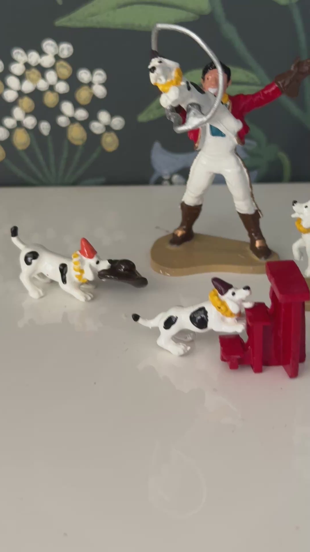Britains Ltd Circus Dogs and Ringmaster Set | 1920s Enchanting Vintage Lead Toy Collection