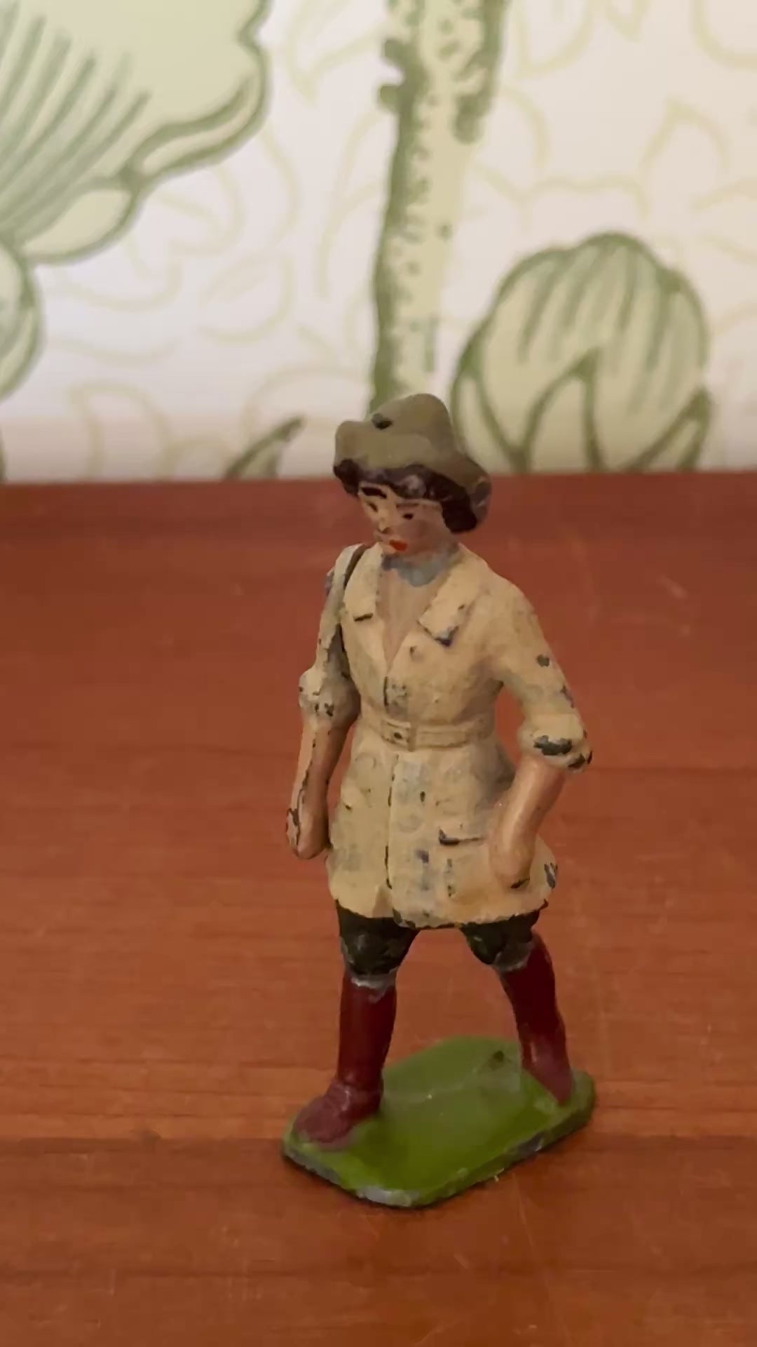 Vintage Britains No. 535 Land Girl hand-painted hollow cast lead figure with articulated arm