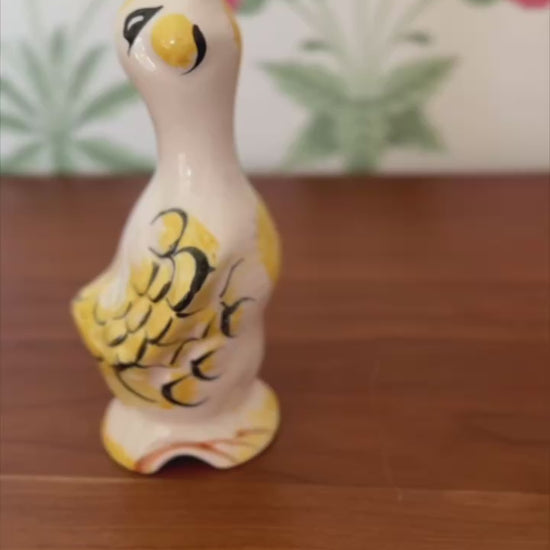 Highly Collectable Quirky Vintage Yellow Bird Pie Funnel | ‘Kissy Lips’ Ceramic Baking Vent