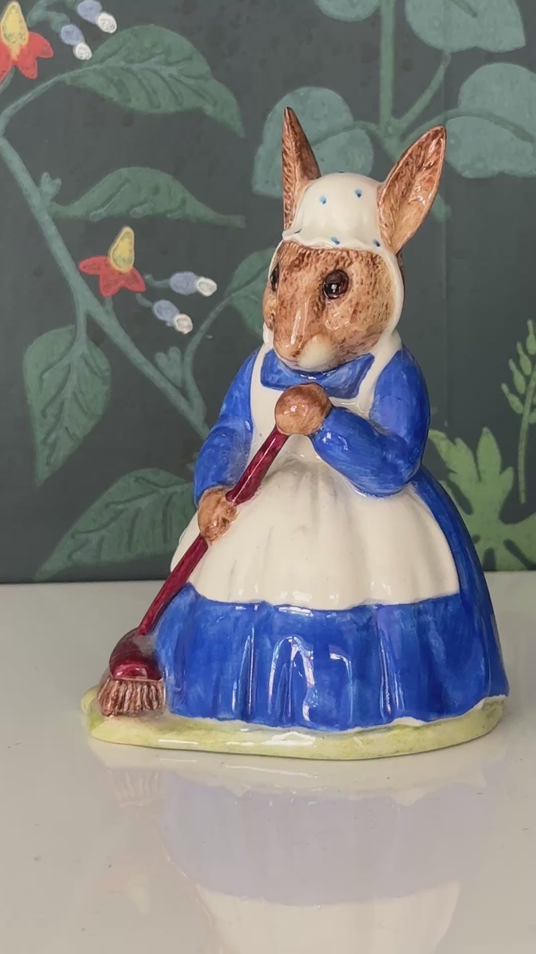 Royal Doulton Mrs Bunnykins “Clean Sweep” DB6 | Endearing Beatrix Potter Rabbit Figurine, 1972